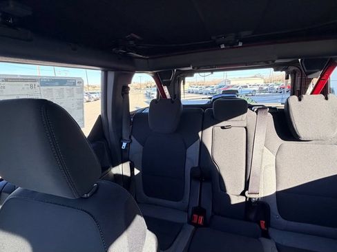 New 2025 Ford Bronco 4-Door w/ Sasquatch Package AWD/4WD image 28