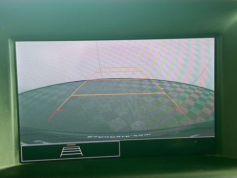 Used 2023 GMC Terrain SLE w/ Elevation Edition image 21