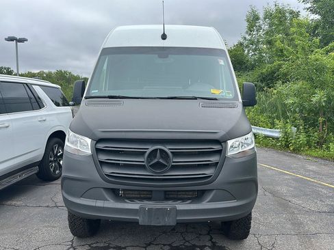 Used 2023 Mercedes-Benz Sprinter 2500 image 6