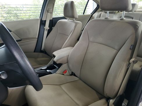 Used 2014 Honda Accord LX image 17