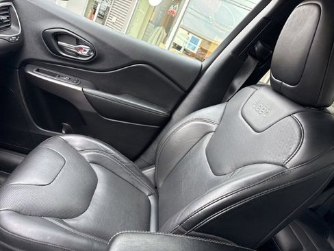 Used 2021 Jeep Cherokee Latitude Lux image 26