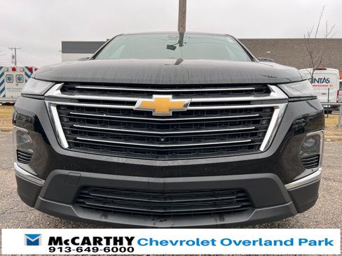 Used 2023 Chevrolet Traverse LT w/ LT Premium Package image 5