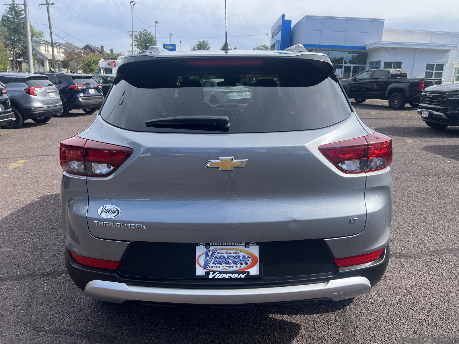 Used 2023 Chevrolet TrailBlazer LT FWD image 6