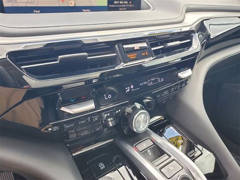 Used 2023 Acura MDX FWD w/ Technology Package image 33