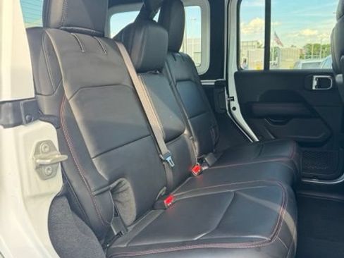 Used 2024 Jeep Wrangler Unlimited Rubicon AWD/4WD image 28