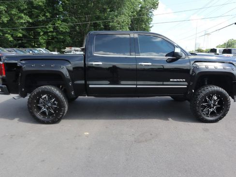 Used 2017 GMC Sierra 1500 SLT RWD image 4