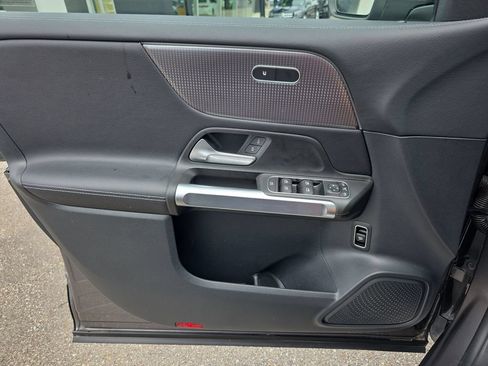 Certified 2022 Mercedes-Benz GLB 250 image 19