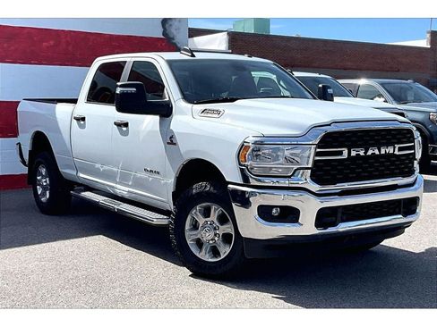 Used 2024 RAM 2500 Big Horn w/ Off Road Package AWD/4WD image 12