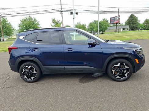 Used 2024 Kia Seltos EX AWD/4WD image 10