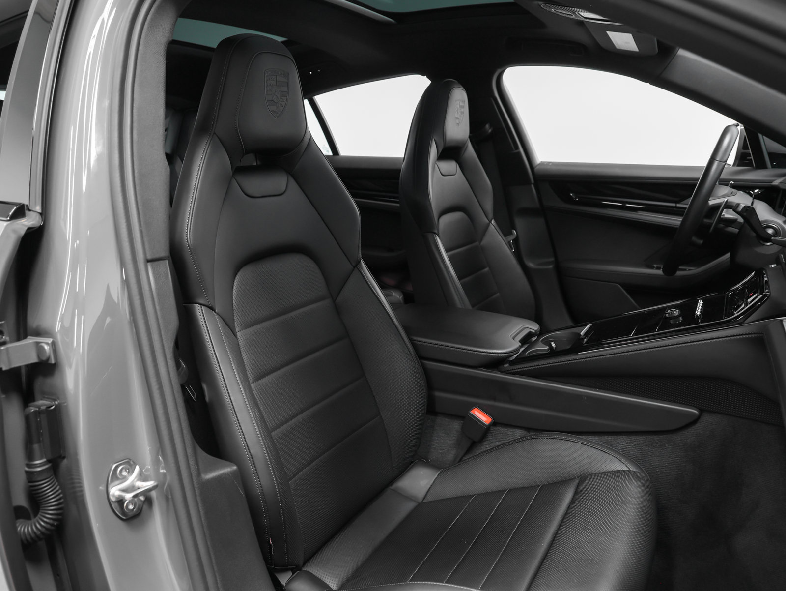 Certified 2025 Porsche Panamera 4 AWD/4WD image 20