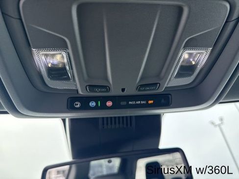 Used 2022 GMC Sierra 1500 SLT w/ SLT Convenience Package image 28