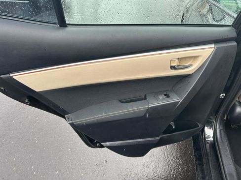 Used 2015 Toyota Corolla LE FWD image 21
