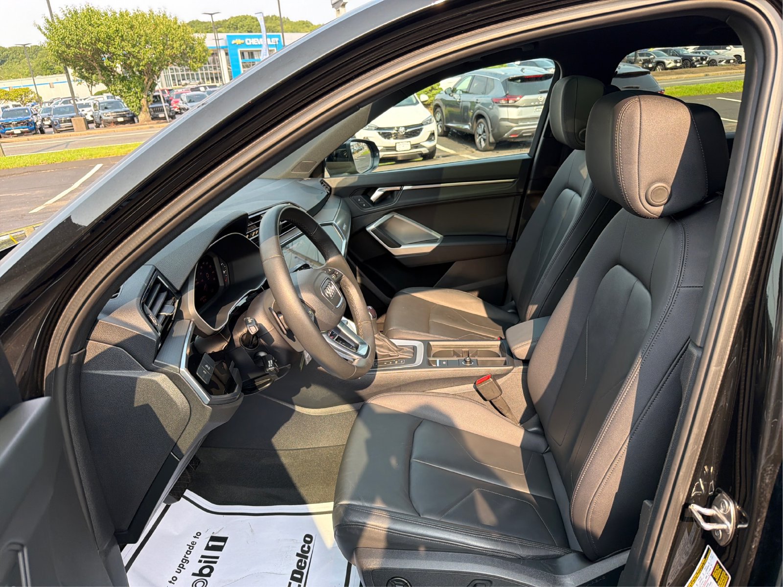 Used 2025 Audi Q3 2.0T Premium AWD/4WD image 9