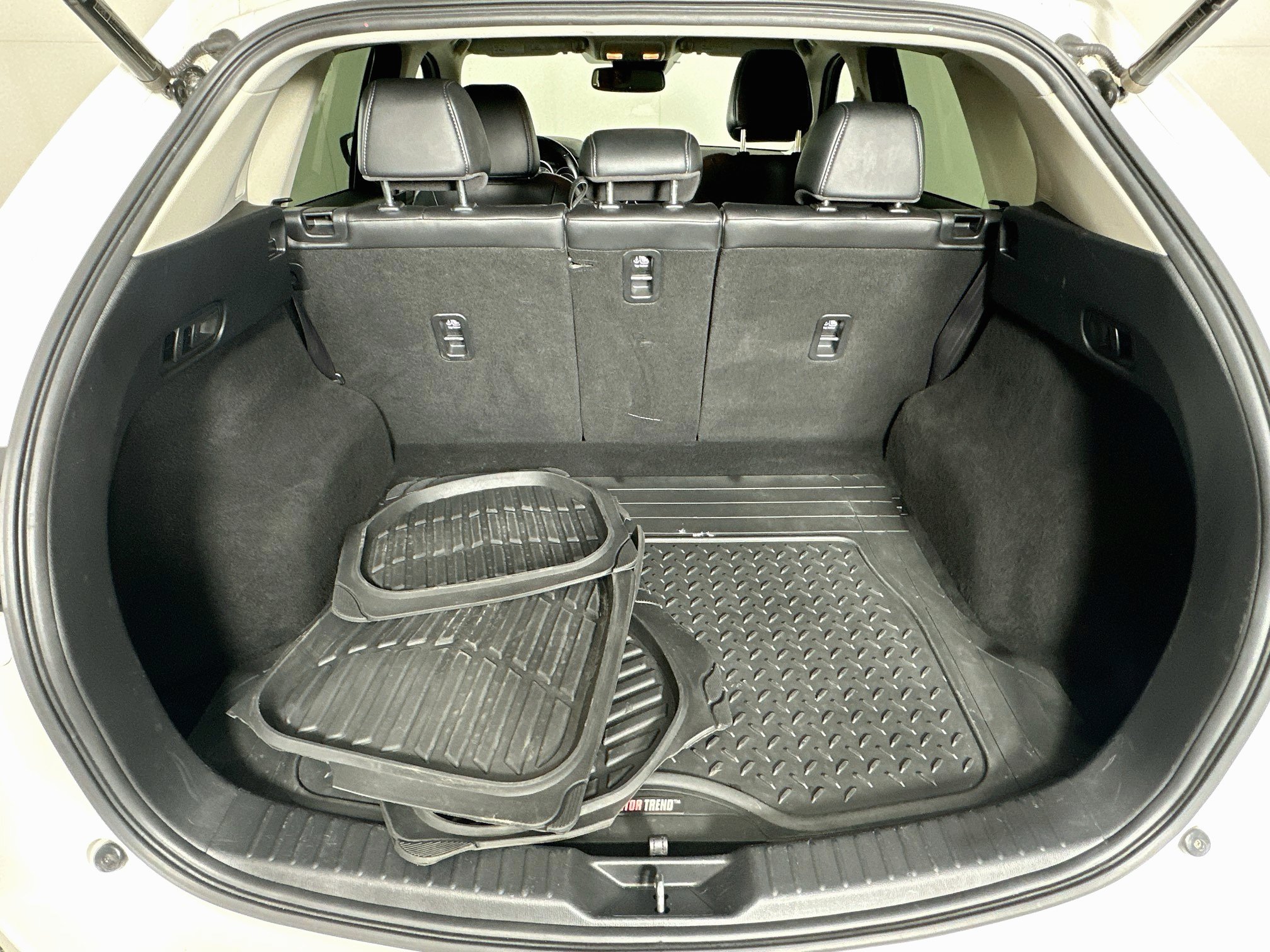 Used 2018 MAZDA CX-5 Touring w/ Preferred Equipment Package FWD image 29