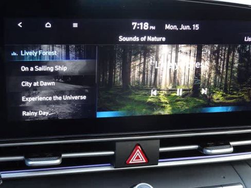 Used 2024 Hyundai Elantra SEL w/ Convenience Package FWD image 27
