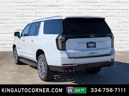 New 2026 Chevrolet Suburban Premier image 7