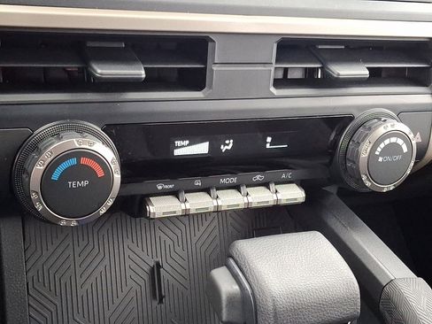 Used 2025 Toyota Tacoma SR image 16