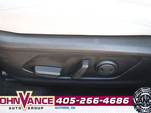 Used 2024 Hyundai Elantra Limited image 23