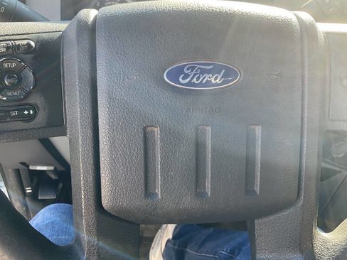 Used 2015 Ford F250 XL w/ Power Equipment Group image 21