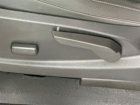 Used 2019 Chevrolet Colorado LT w/ LT Convenience Package image 21