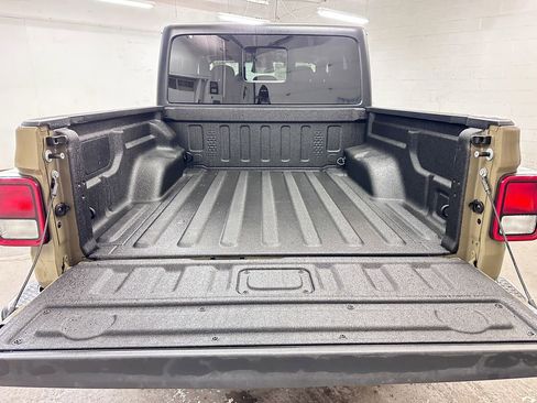 New 2026 Jeep Gladiator Sport image 13