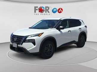 Used 2024 Nissan Rogue S FWD video 1