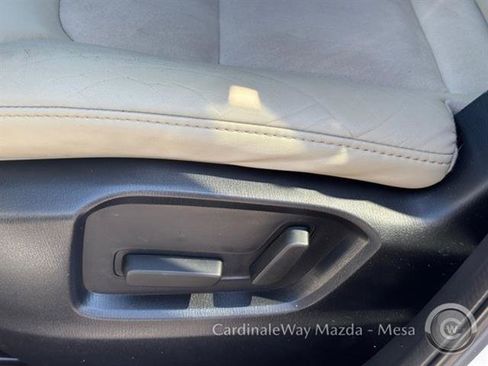 Used 2021 MAZDA CX-5 Touring image 21