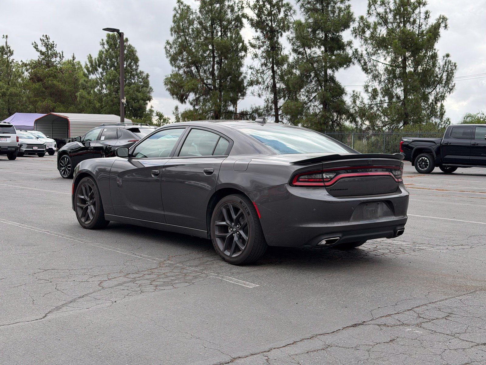 Used 2023 Dodge Charger SXT w/ Blacktop Package RWD image 3
