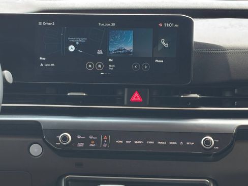 Used 2026 Kia Carnival FWD image 17