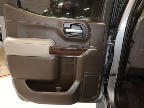 Certified 2021 GMC Sierra 1500 SLT w/ SLT Convenience Package image 23