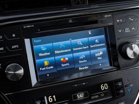 Used 2015 Toyota Avalon Limited image 35