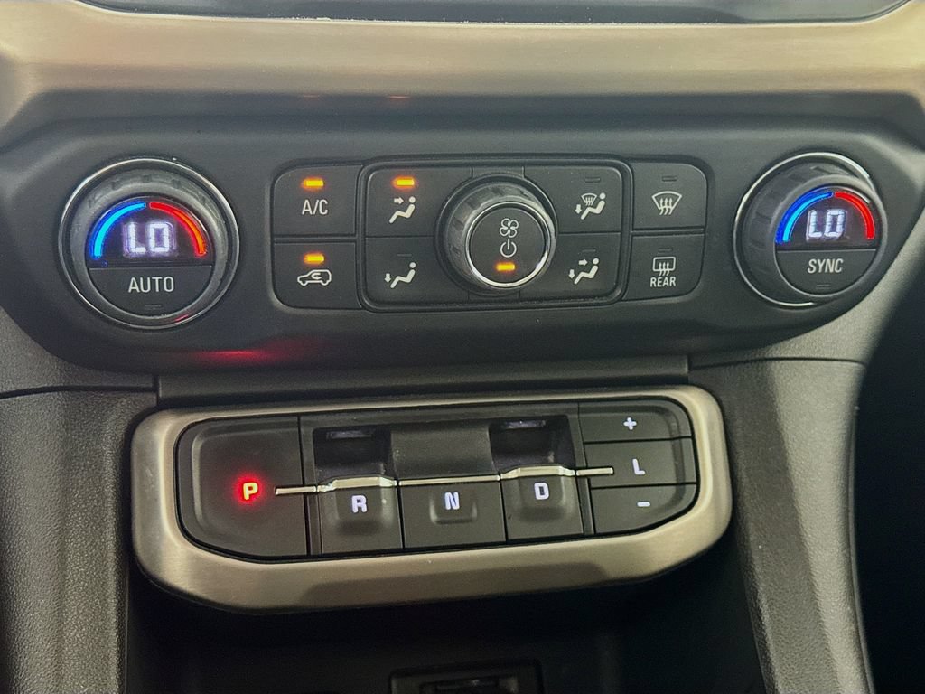 Used 2023 GMC Acadia Denali w/ Trailering Package AWD/4WD image 17