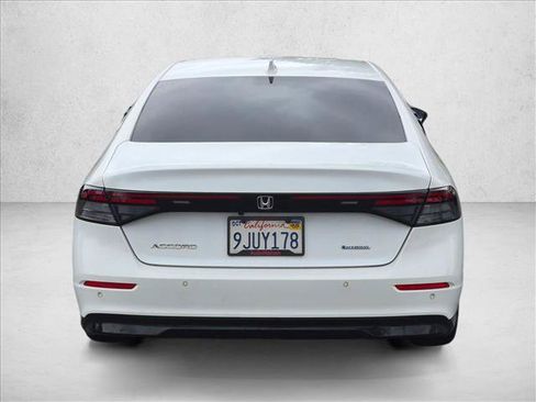 Used 2024 Honda Accord EX-L image 6