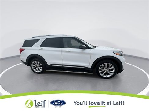 Used 2023 Ford Explorer Platinum w/ Technology Package image 13