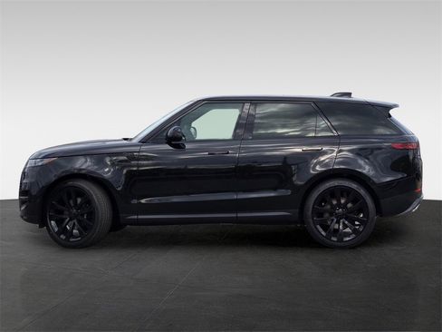 New 2026 Land Rover Range Rover Sport SE image 3