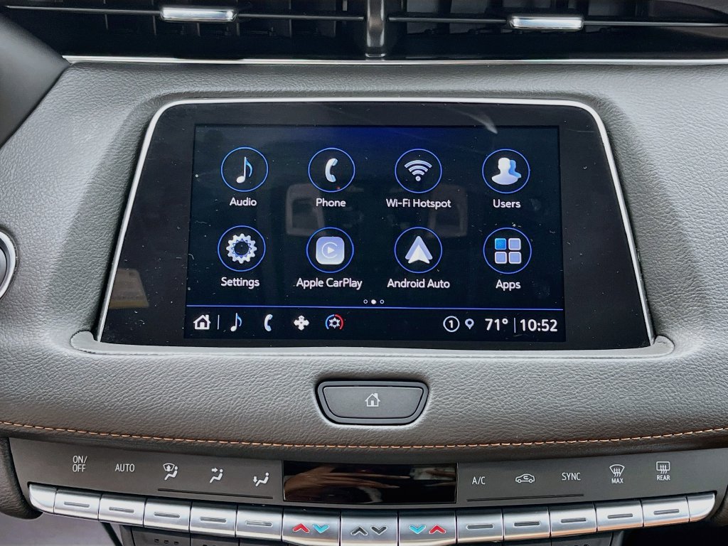 Certified 2023 Cadillac XT4 Premium Luxury FWD image 22