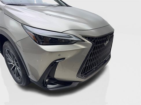 Used 2023 Lexus NX 350 AWD image 17