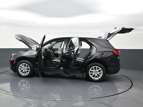 Used 2024 Chevrolet Equinox LS FWD image 27