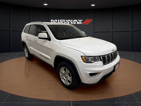 Used 2017 Jeep Grand Cherokee Laredo w/ Quick Order Package 2BE RWD image 1