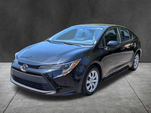 Used 2024 Toyota Corolla LE FWD image 8