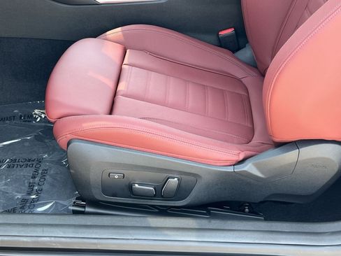 Used 2024 BMW 230i Coupe w/ Premium Package RWD image 19