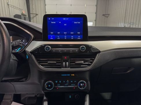 Used 2020 Ford Escape SE AWD/4WD image 14