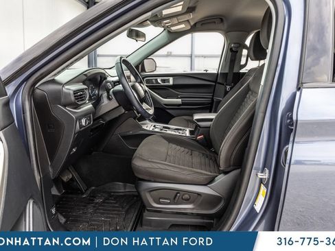 Used 2021 Ford Explorer XLT AWD/4WD image 4