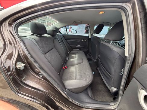 Used 2014 Honda Civic LX image 12