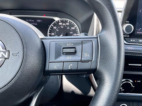 Used 2022 Nissan Rogue S FWD image 23