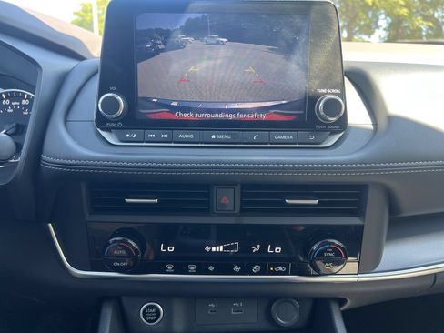 Certified 2023 Nissan Rogue SV AWD/4WD image 6