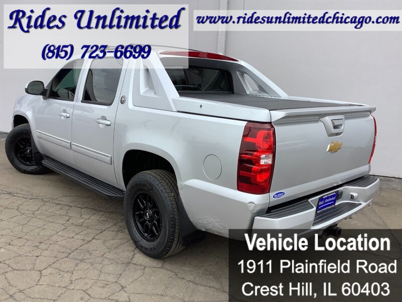 Used 2013 Chevrolet Avalanche LS RWD image 4