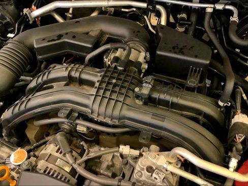 Used 2022 Subaru Crosstrek 2.0i Premium image 30