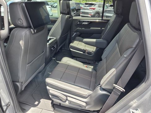New 2026 Chevrolet Tahoe High Country AWD/4WD image 8