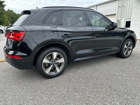 Used 2020 Audi Q5 2.0T Premium w/ Titanium Sport Package AWD/4WD image 4